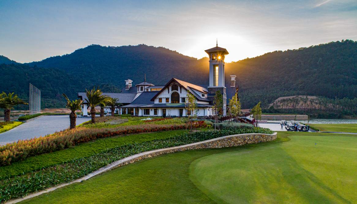 Toà nhà câu lạc bộ 